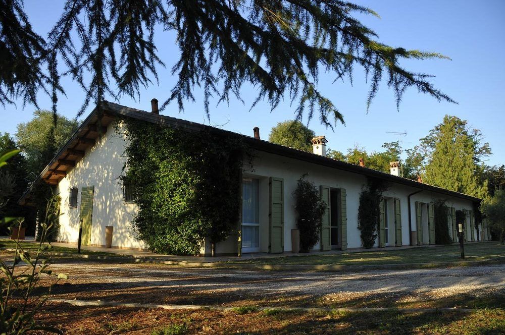 Caterina Residence Faenza Exteriör bild